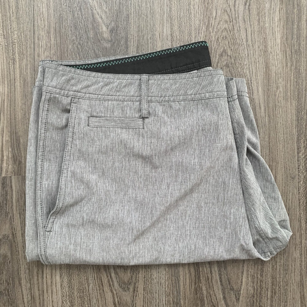 Linksoul Boardwalker Men's size 38 Gray Golf shorts 10" inseam casual  *flaw